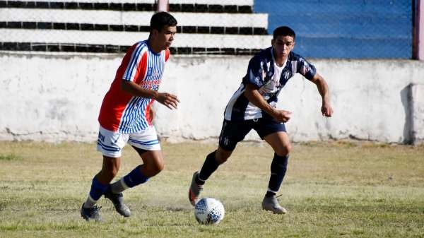 La reserva quedó puntera a tres fechas del final